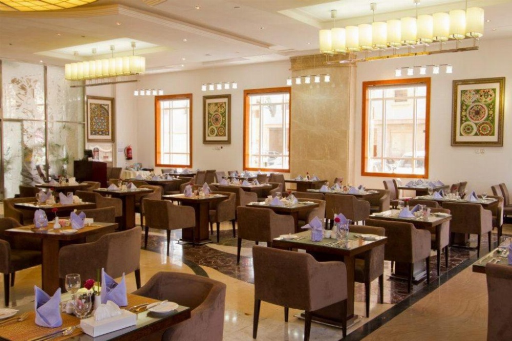 Dabab Hotel By Warwick Image 18